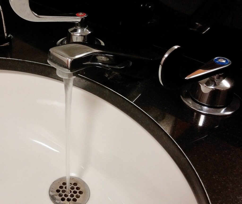 bathtub drain gurgles when toilet is flushed